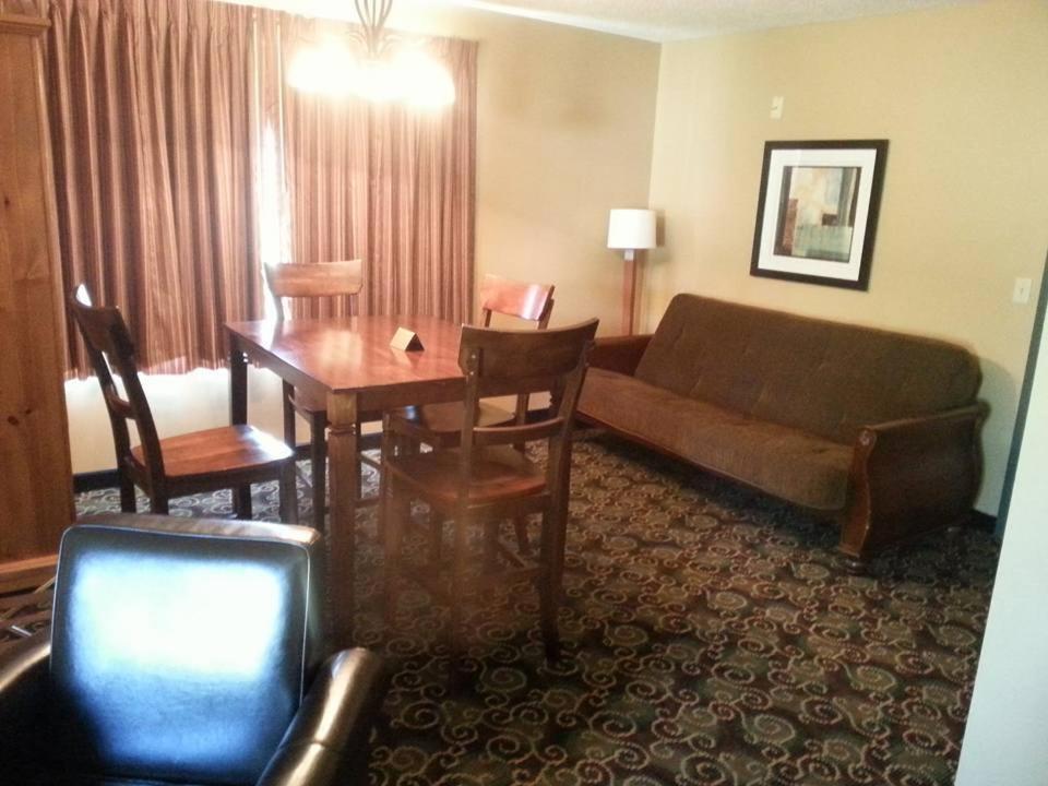 Pine View Resort 몬티첼로 외부 사진